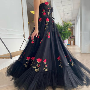 Black Sweetheart Tulle Floral Appliques Evening Dress